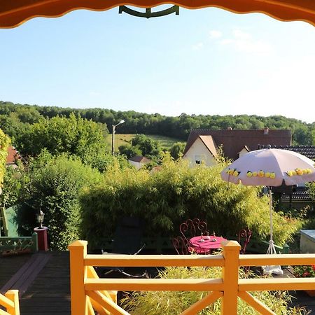 Romery Roulotte La Dominique Bed & Breakfast エクステリア 写真